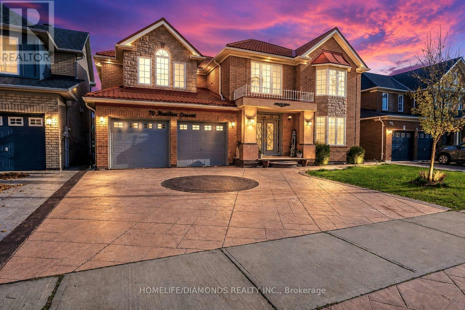 70 Maldives Crescent, Brampton, ON, L6P 1L1