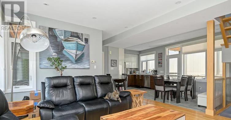 A-1368 Belcourt Boulevard, Ottawa, ON, K1C 1L9 - 6