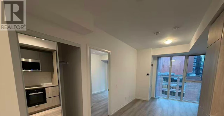 605-400 King Street, Toronto, ON, M5V 1K2 - 6