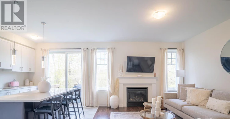 84 Barkerville Drive, Whitby, ON, L1P 0L8 - 10