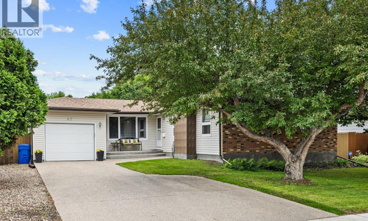 47 Green Meadow Road