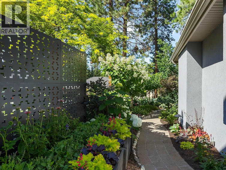 4332 S Gallaghers Forest Road, Kelowna, BC, V1W 4X3 - 35