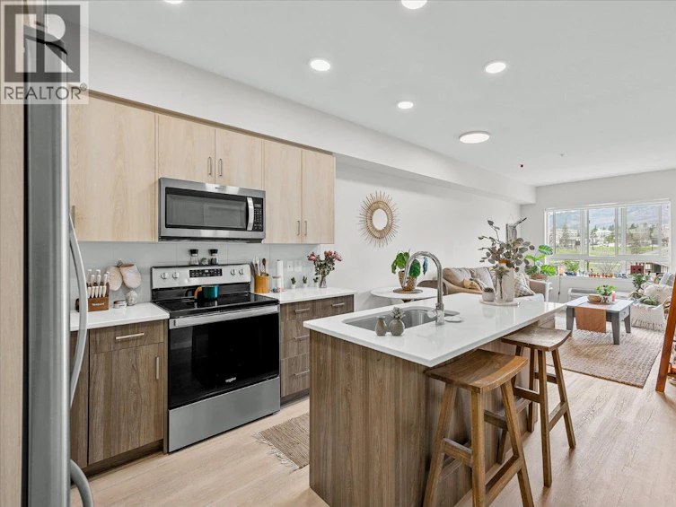203-2301 Carrington Road, West Kelowna, BC, V4T 0E2 - 6