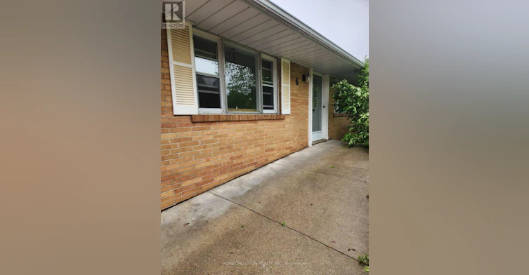 6 Brenham Crescent, Toronto, ON, M2M 2L1 - 3