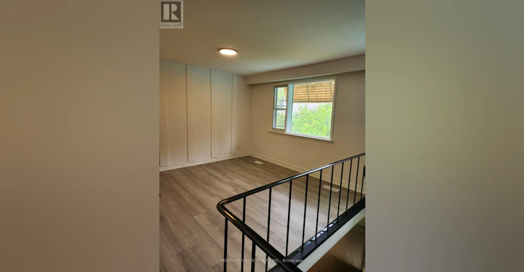 6 Brenham Crescent, Toronto, ON, M2M 2L1 - 4