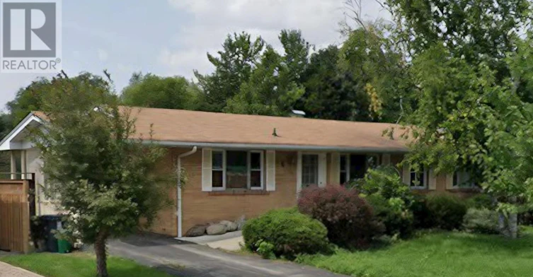 6 Brenham Crescent, Toronto, ON, M2M 2L1