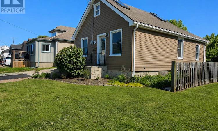 63 Sullivan Avenue