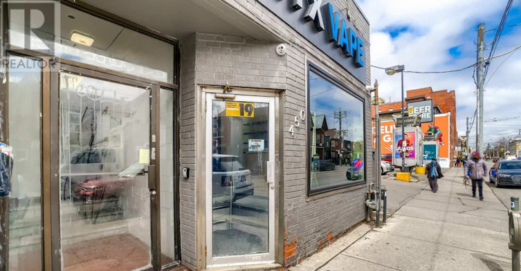 2-450 Bathurst Street, Toronto, ON, M5T 2S6 - 2