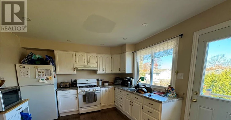 784 Comstock Crescent, Brockville, ON, K6V 6E1 - 3