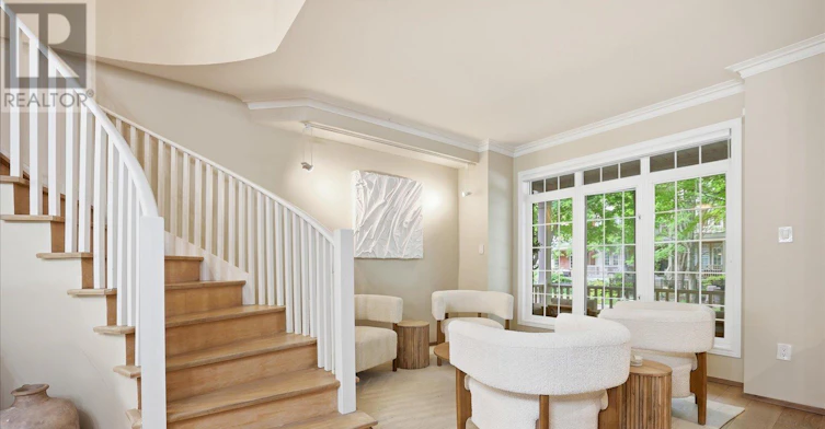46 Sarah Ashbridge Avenue, Toronto, ON, M4L 3Y9 - 7