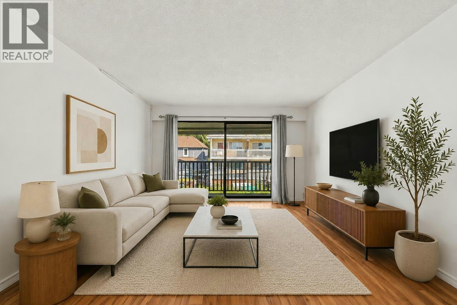 315-310 W 3rd Street, North Vancouver, BC, V7M 1G4