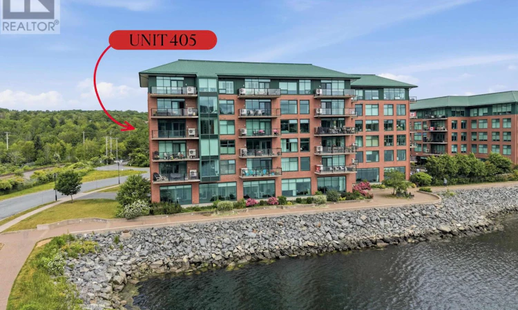 405-220 Waterfront Drive