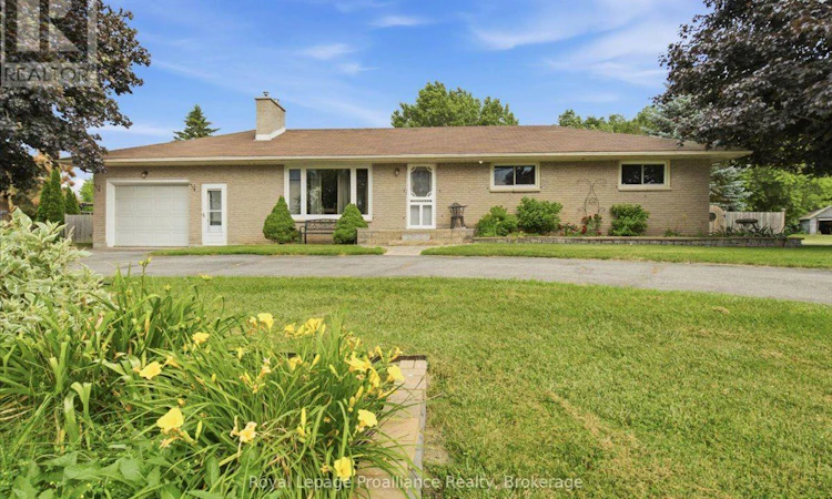 178 Riverside Parkway