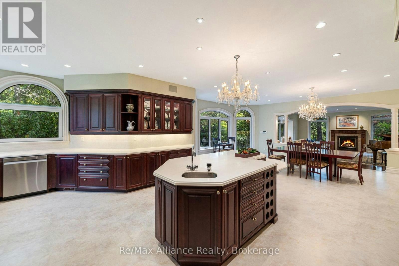 1024 Linbrook Road, Oakville, ON, L6J 2L1 - 13