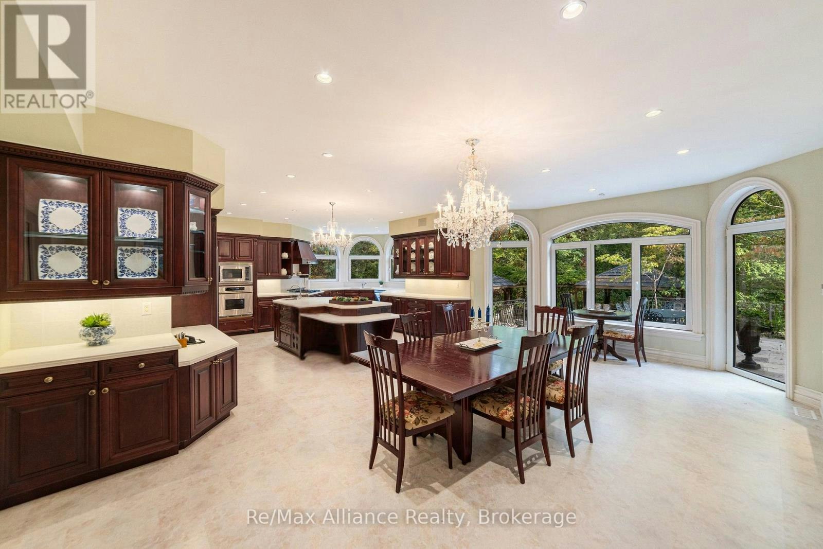 1024 Linbrook Road, Oakville, ON, L6J 2L1 - 11