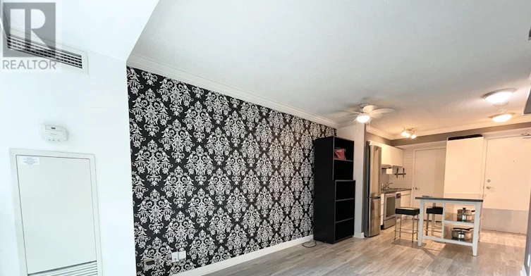 811-600 Fleet Street, Toronto, ON, M5V 1B7 - 2
