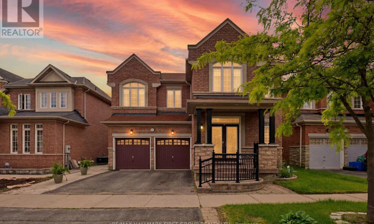 22 Cragg Crescent