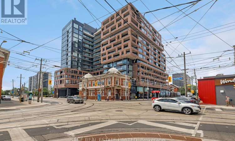 1012-270 Dufferin Street