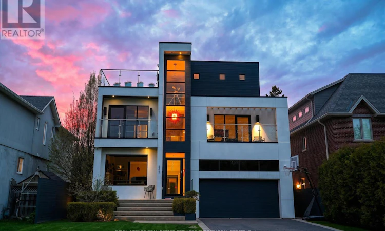 647 Montbeck Crescent