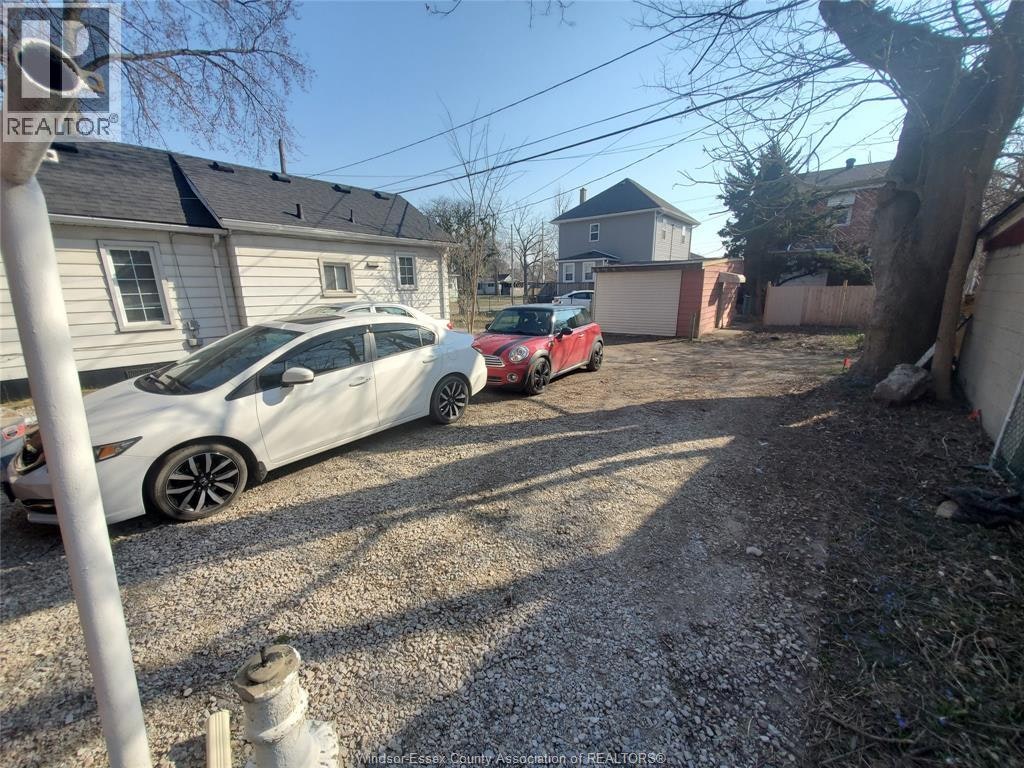 U1-679 Piche, Windsor, ON, N9C 3E4 - 15