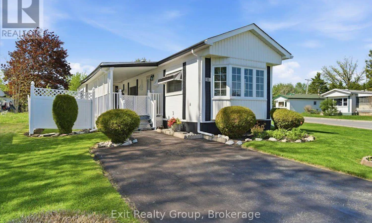 5 Chapel Boulevard