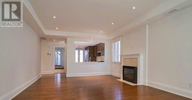 202-85 Admiral Road, Toronto, ON, M5R 2L7 - 3