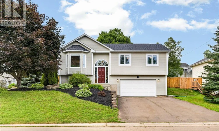 32 Du Ruisseau Street
