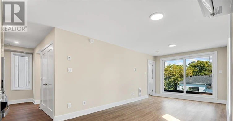 3-366 Winona Avenue, Ottawa, ON, K1Z 5H7 - 2