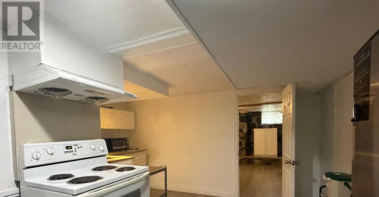 BASEBENT-33 Adelene Crescent, St. Catharines, ON, L2T 3C6 - 3