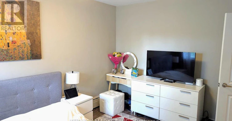 2-211 St Clements Avenue, Toronto, ON, M4R 1H3 - 34