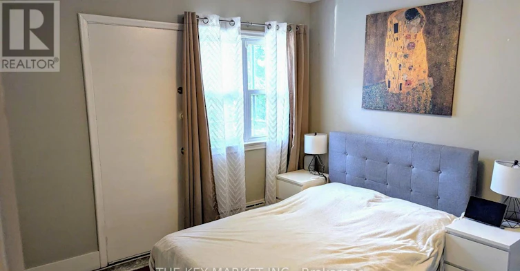 2-211 St Clements Avenue, Toronto, ON, M4R 1H3 - 33