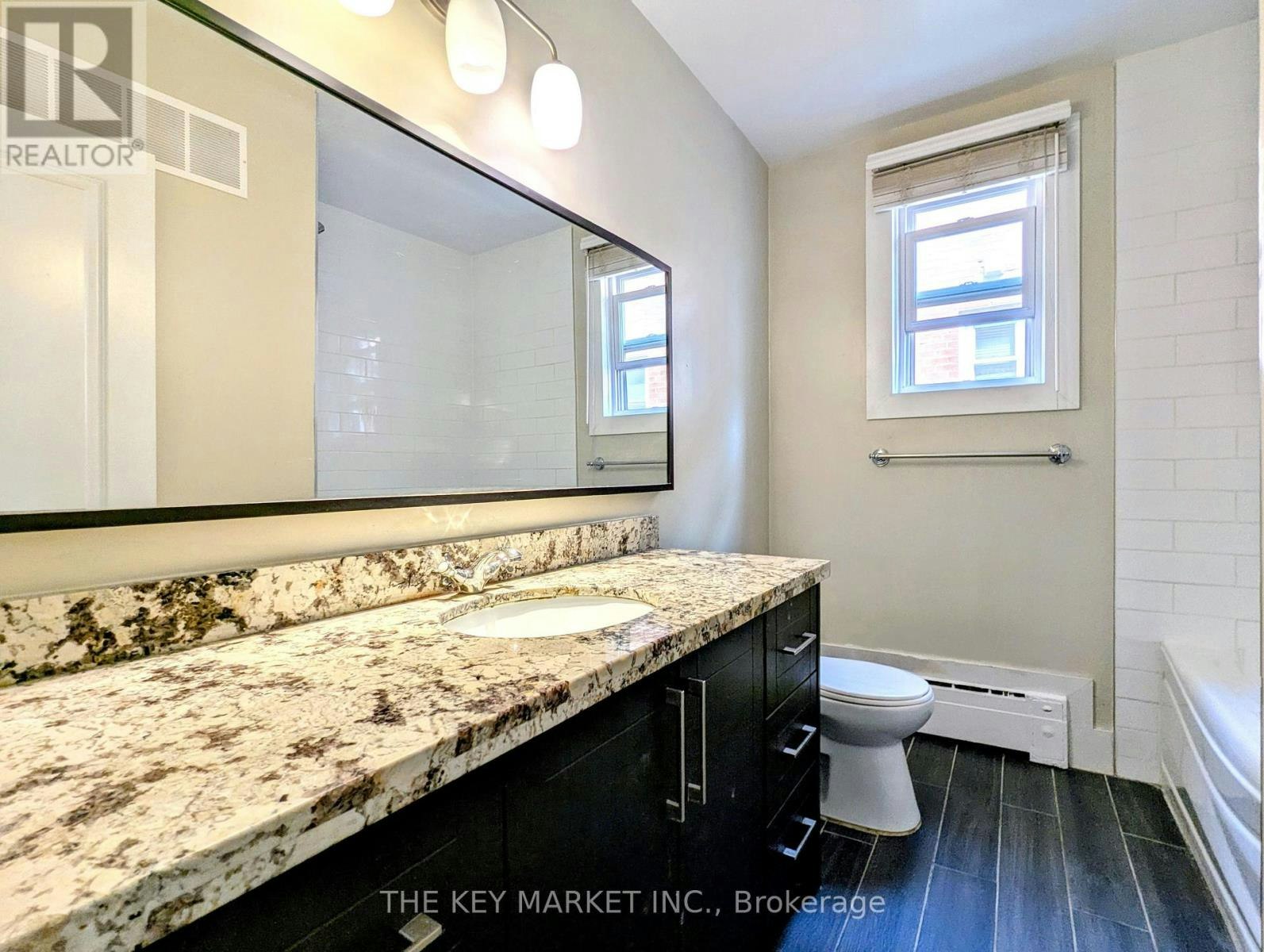 2-211 St Clements Avenue, Toronto, ON, M4R 1H3 - 26