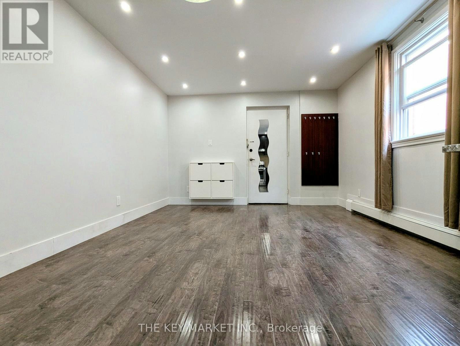 2-211 St Clements Avenue, Toronto, ON, M4R 1H3 - 3