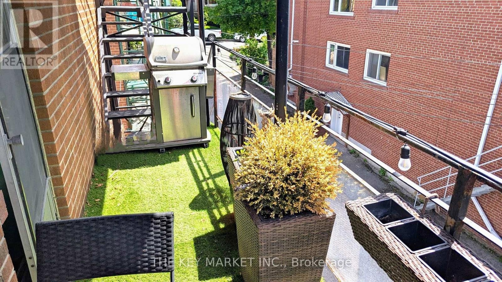 2-211 St Clements Avenue, Toronto, ON, M4R 1H3 - 20