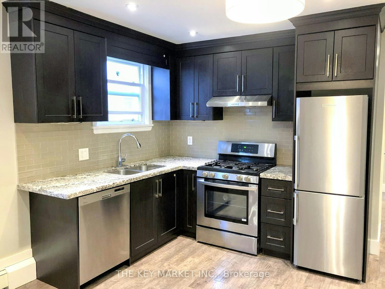 2-211 St Clements Avenue, Toronto, ON, M4R 1H3 - 9