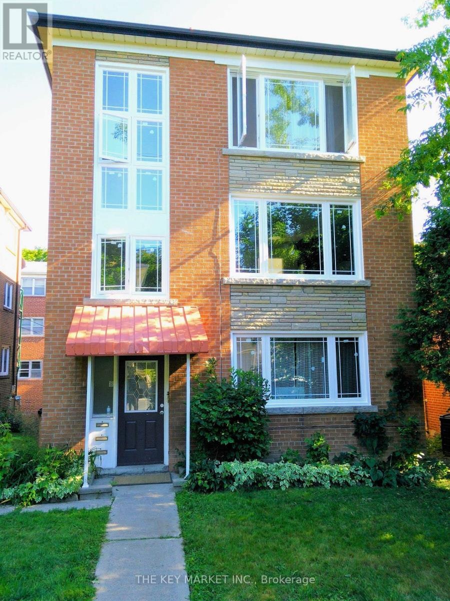 2-211 St Clements Avenue, Toronto, ON, M4R 1H3 - 2