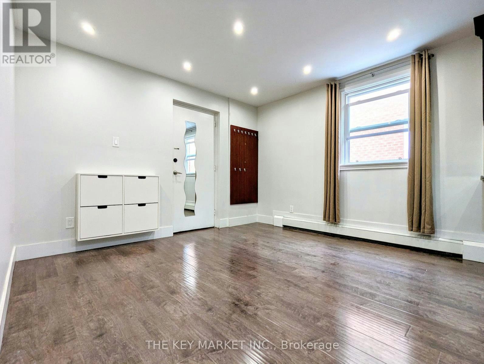 2-211 St Clements Avenue, Toronto, ON, M4R 1H3 - 5