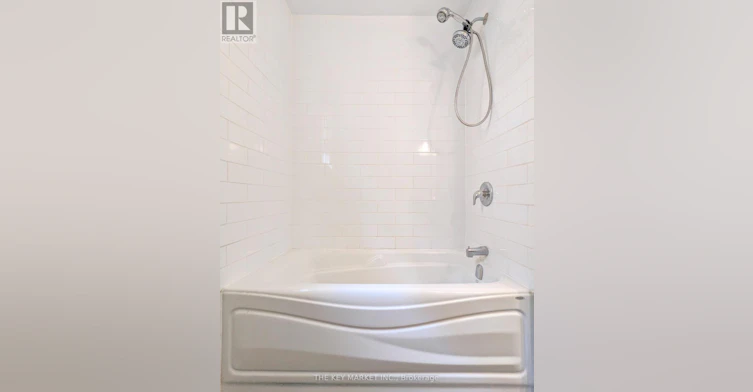 2-211 St Clements Avenue, Toronto, ON, M4R 1H3 - 28