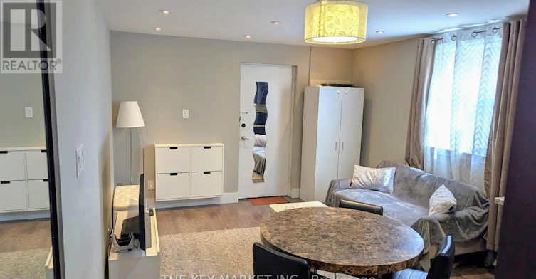2-211 St Clements Avenue, Toronto, ON, M4R 1H3 - 31