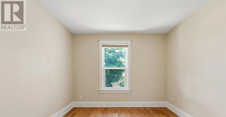 289 Wolverleigh Boulevard, Toronto, ON, M4C 1S3 - 28