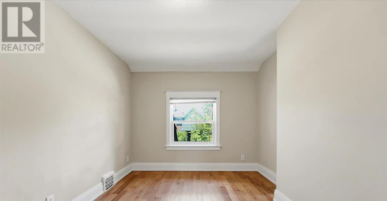 289 Wolverleigh Boulevard, Toronto, ON, M4C 1S3 - 25