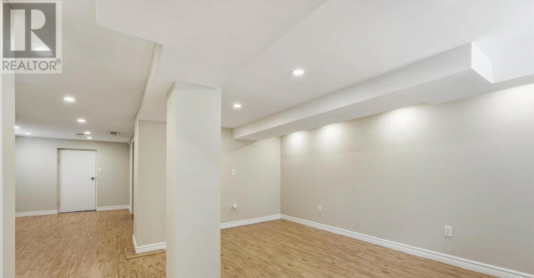 289 Wolverleigh Boulevard, Toronto, ON, M4C 1S3 - 41