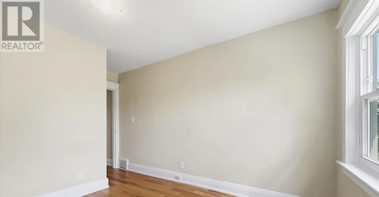 289 Wolverleigh Boulevard, Toronto, ON, M4C 1S3 - 34