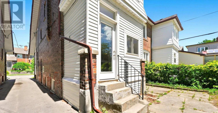 289 Wolverleigh Boulevard, Toronto, ON, M4C 1S3 - 45