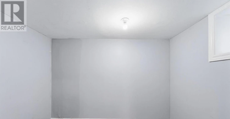 289 Wolverleigh Boulevard, Toronto, ON, M4C 1S3 - 43