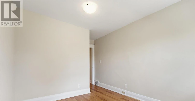 289 Wolverleigh Boulevard, Toronto, ON, M4C 1S3 - 35
