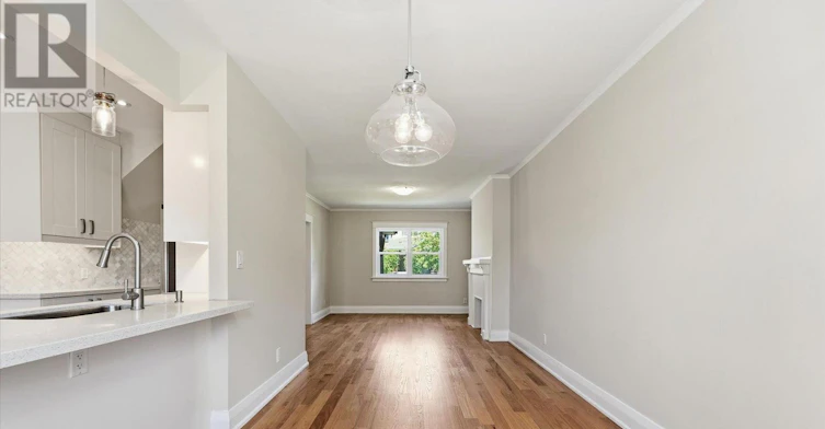 289 Wolverleigh Boulevard, Toronto, ON, M4C 1S3 - 13