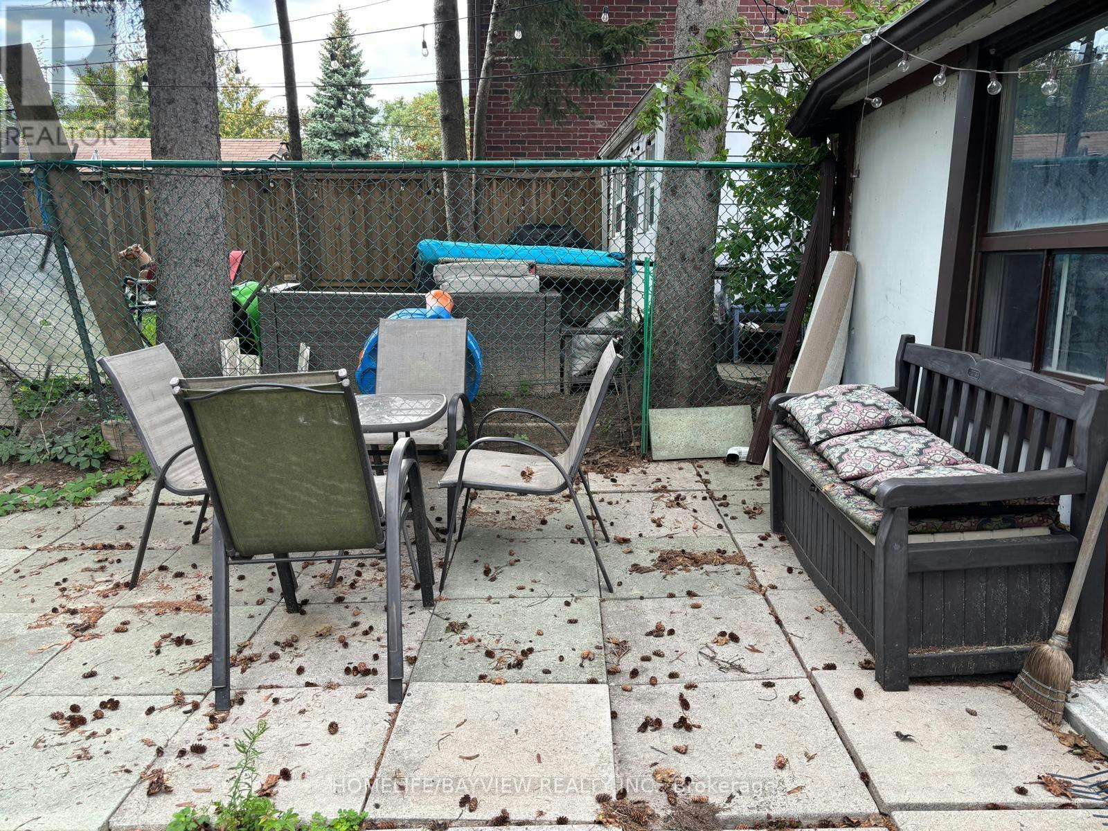 326 Rhodes Avenue E, Toronto, ON, M4L 3A3