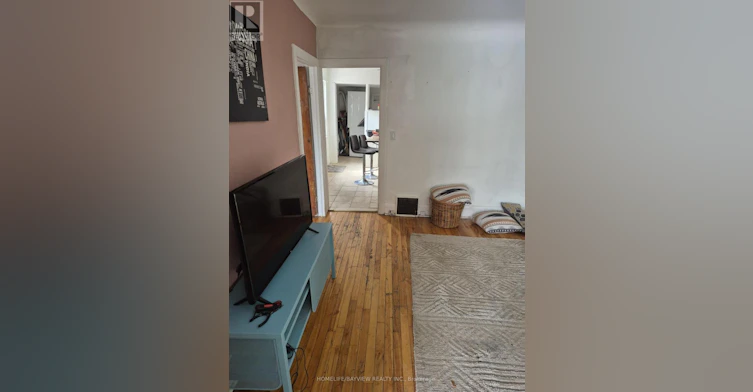 326 Rhodes Avenue E, Toronto, ON, M4L 3A3 - 2