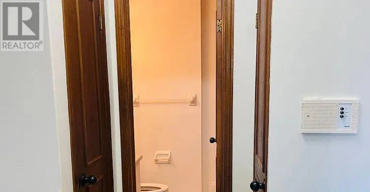 2-73 Roncesvalles Avenue, Toronto, ON, M6R 2K6 - 12